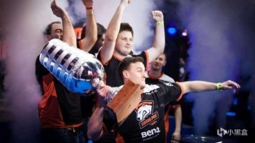 再扩展为 再扩展为